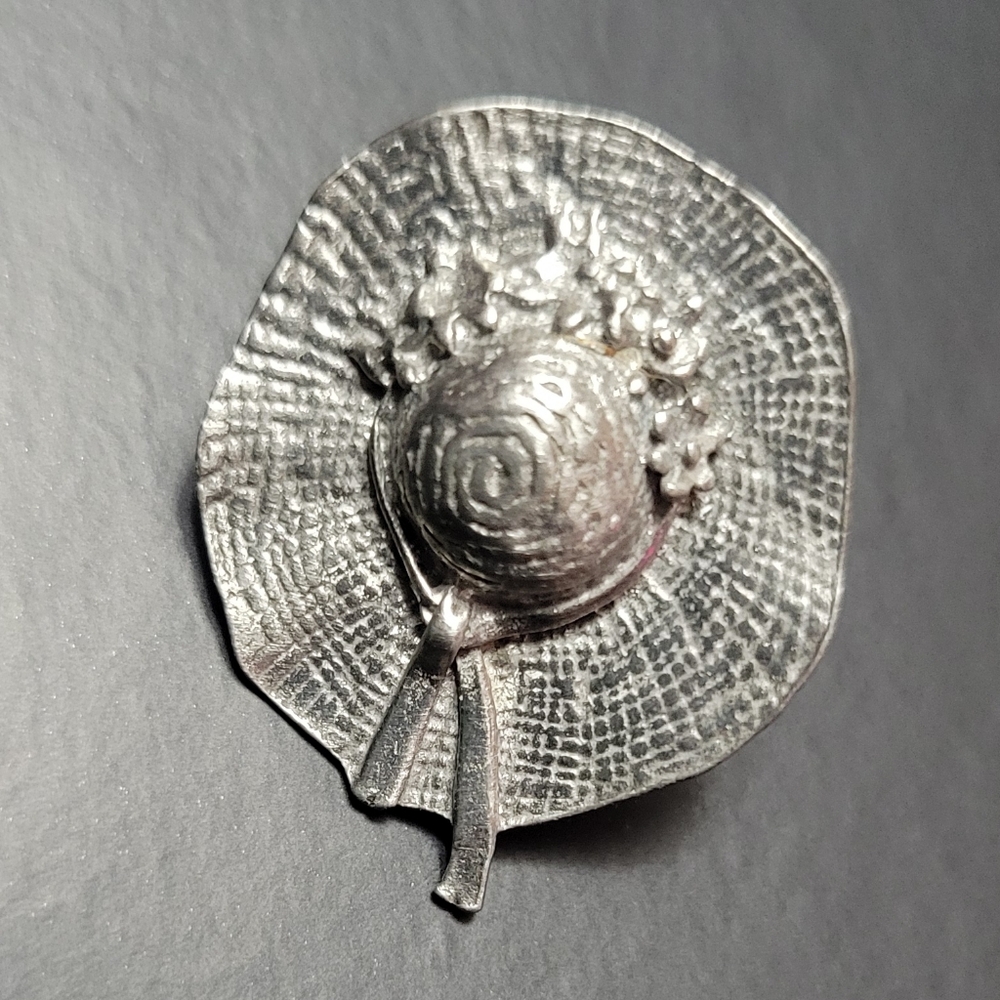 Women’s Hat Pin Brooch Lapel Silver Tone Floral Ribbon Straw Hat 1”